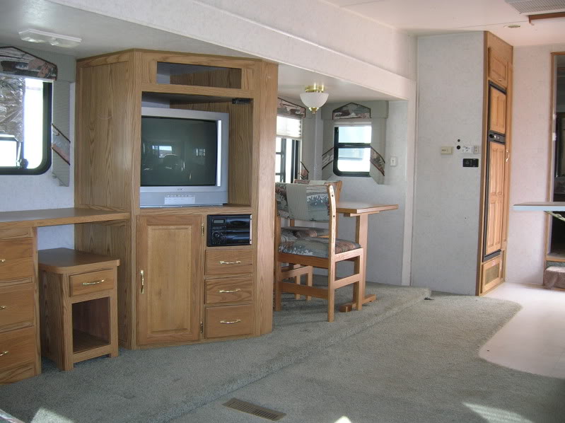 INT-3-98CARILTE.jpg